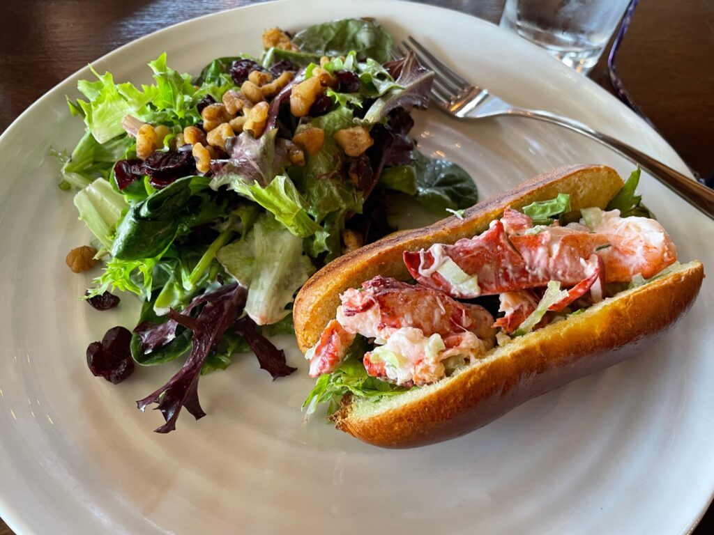 Lobster roll